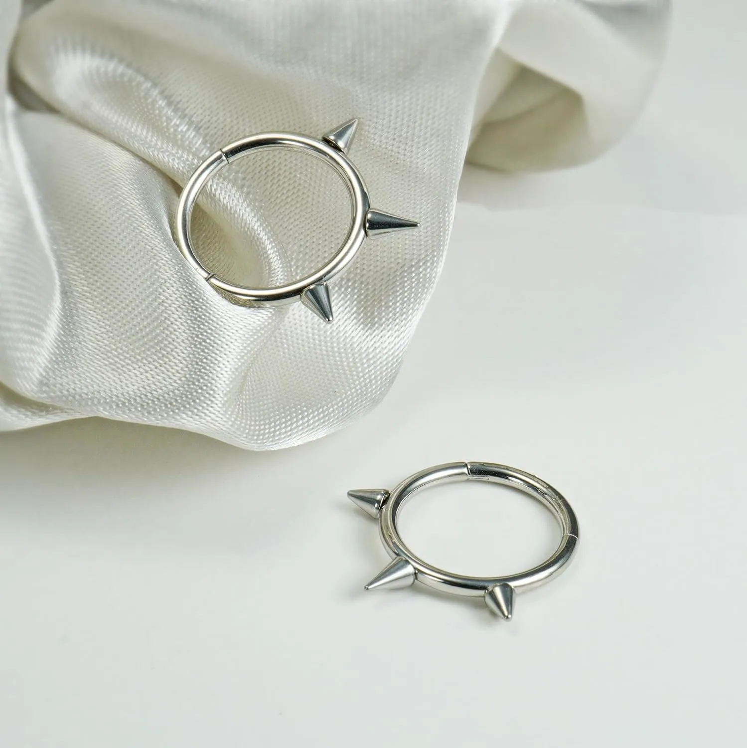 16G 2PCs Spike Clicker Snake Bite Jewelry, Septum Ring, Hoop Lip Rings Snake Bites, Labret Jewelry for Lip Piercing, Cartilage Hoop Earrings, 8mm 10mm 12mm