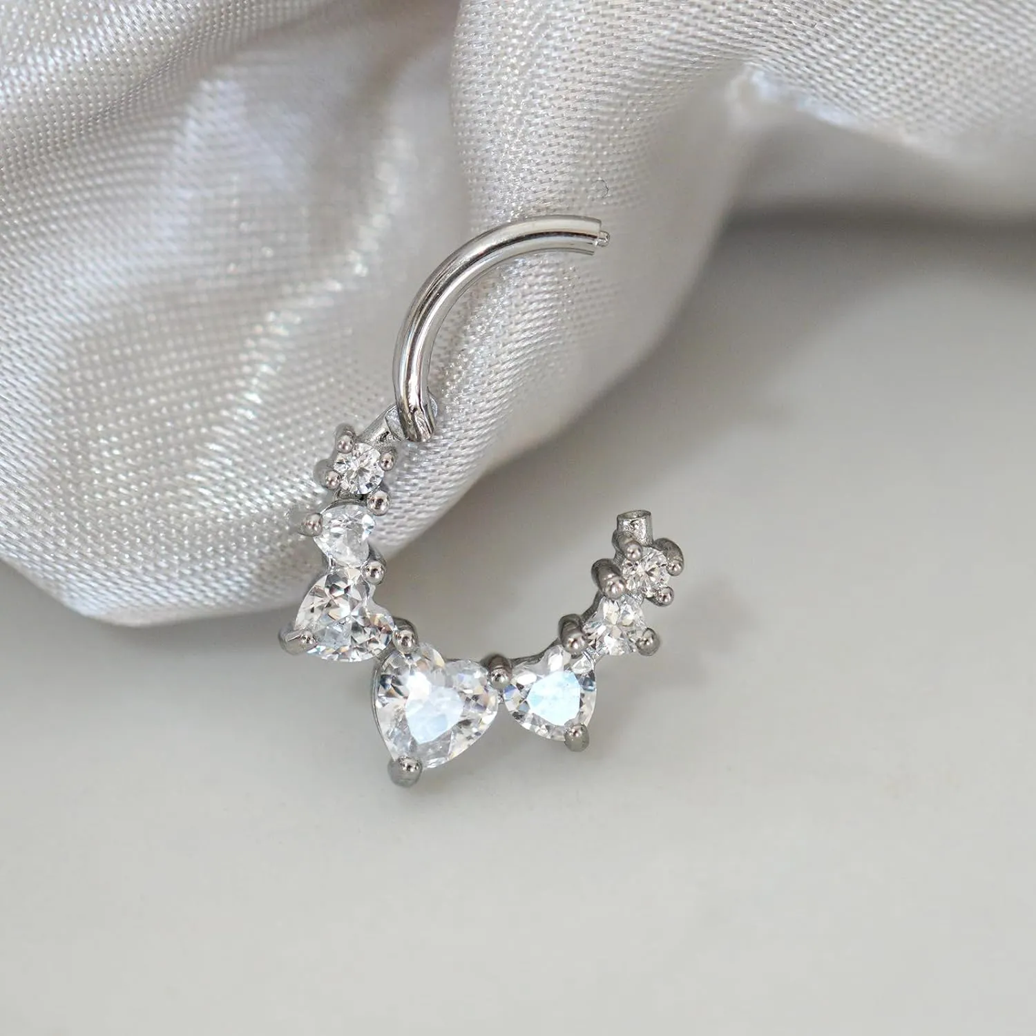 16G Heart CZ Septum Ring Surgical Steel Daith Earring, Gold/Silver Septum Jewelry for Septum Piercing, Septum Clicker Daith Piercing Jewelry 16 Gauge 8mm/10mm