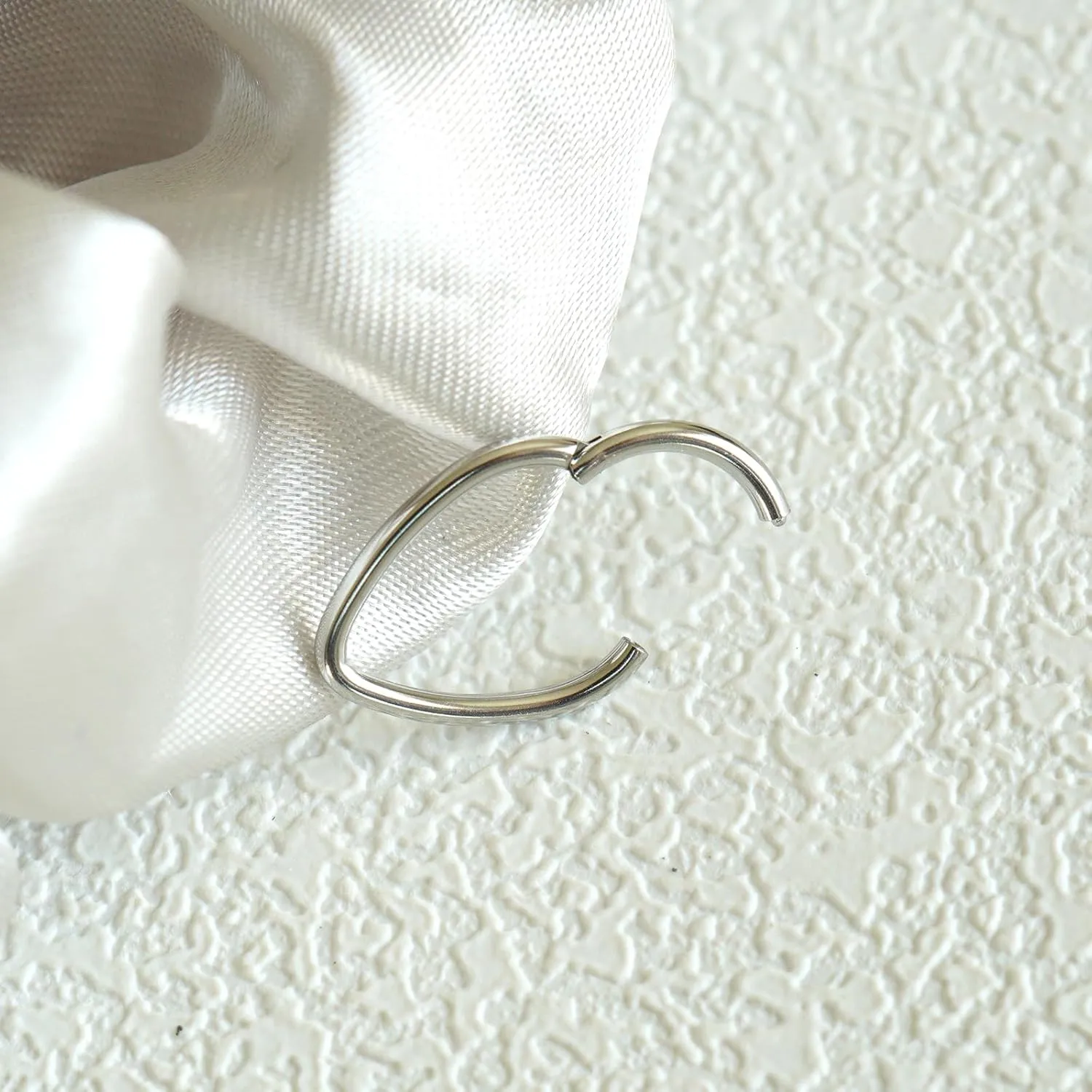 16G Teardrop Septum Ring Surgical Steel Clicker Piercing Jewelry Gold Silver Oval Daith Earring 16 Gauge 8mm