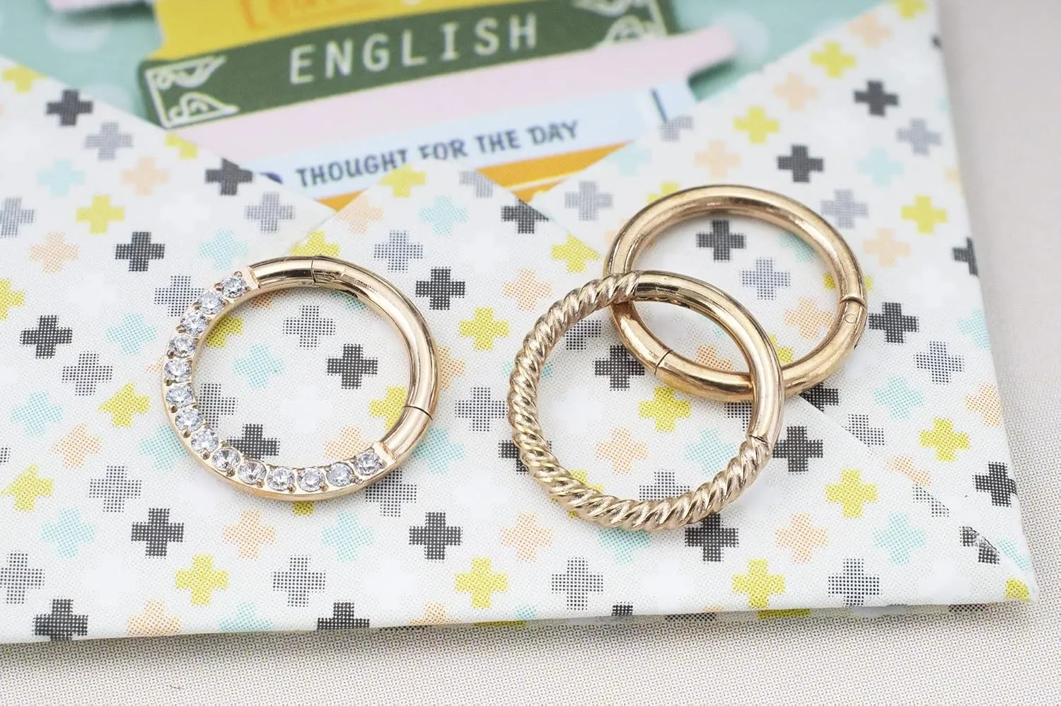 3Pcs 16G 8mm 10mm Hinged Clicker Segment CZ Twisted Clicker Nose Rings Hoop Helix Cartilage Daith Tragus Sleeper Earrings Body Piercing for Women Men Silver/Gold/Rose Gold