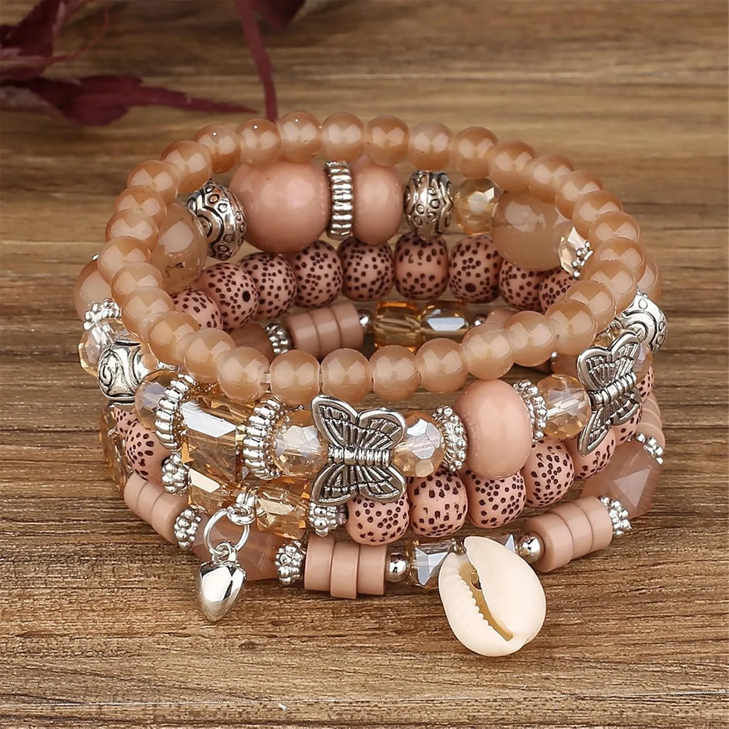 4Pcs Set Bohemian Shell Butterfly Heart Crystal Stone Stretch Pendant Bracelets for Women Beaded Stackable Stretch Bracelet Colorful Charm Jewelry Boho Summer Beach