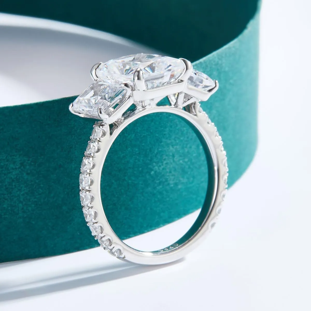 Bo.Dream Promise Rings for Her Emerald/Cushion/Radiant Cut 5ct 3-stone Cubic Zirconia Platinum Plated 925 Silver