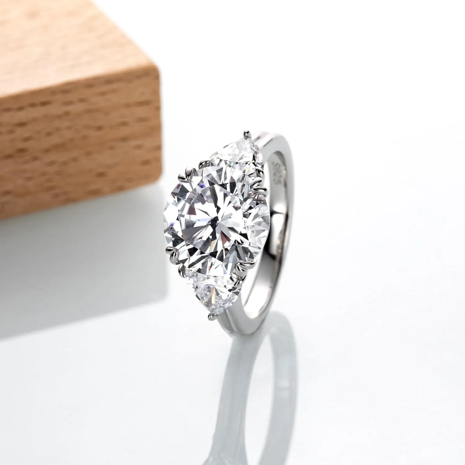 Bo.Dream Promise Rings for Her Round Cut/Pear Shaped Cubic Zirconia Three Stone Engagement Ring for Women Platinum Plated 925 Silver