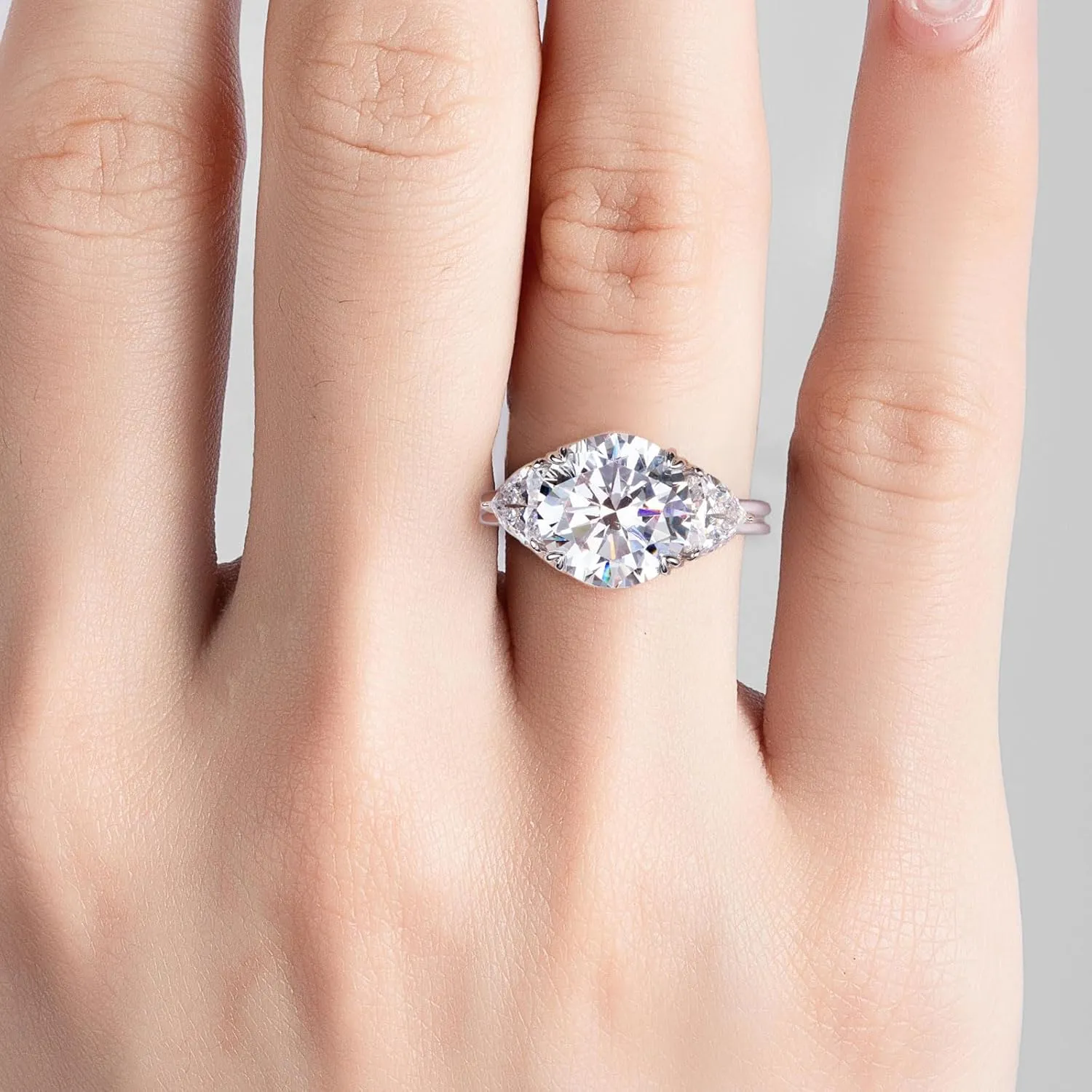 Bo.Dream Promise Rings for Her Round Cut/Pear Shaped Cubic Zirconia Three Stone Engagement Ring for Women Platinum Plated 925 Silver