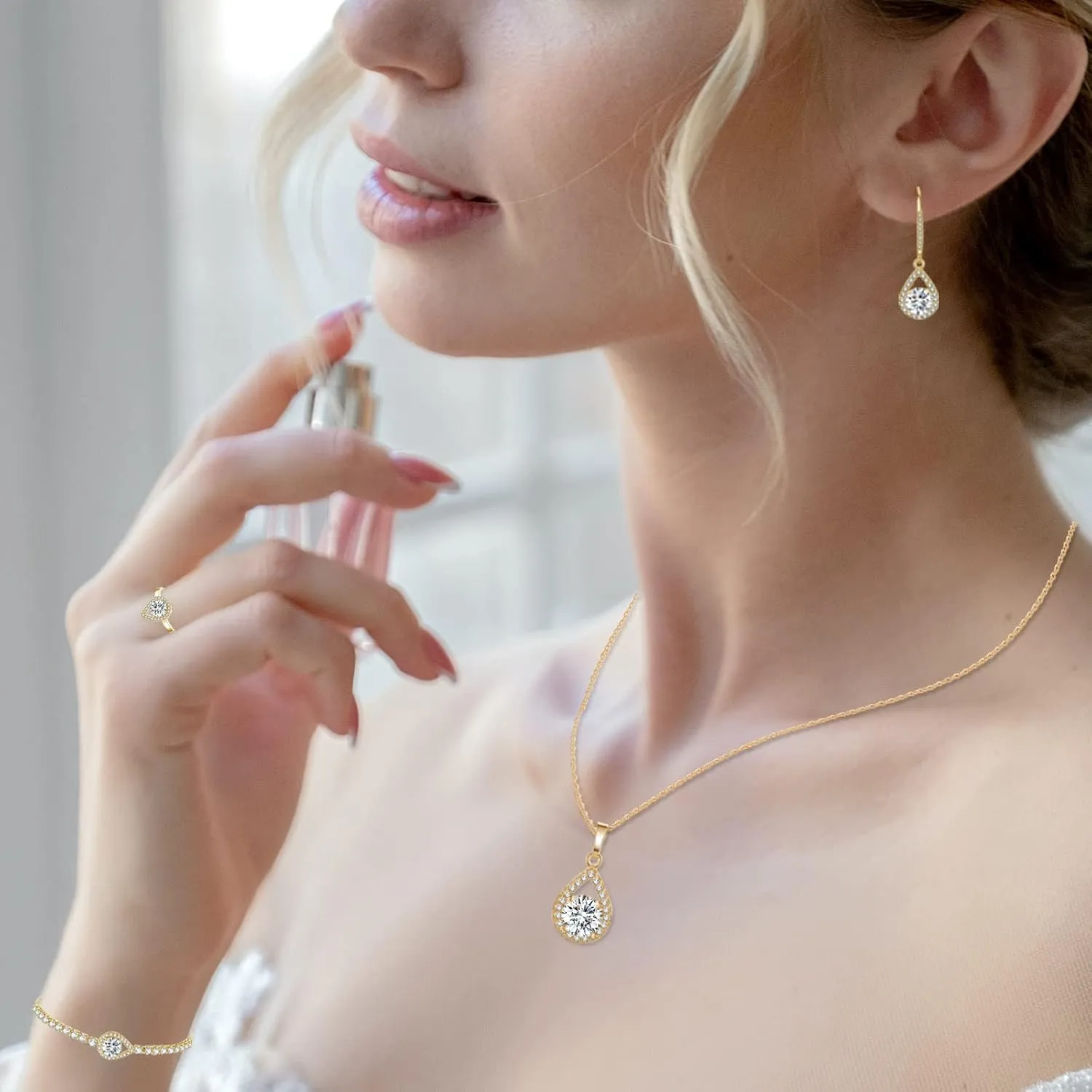 DHQH 4PCS Wedding Jewelry for Bridesmaid Cubic Zirconia Teardrop Necklace Earrings Bracelet Ring Set Bridesmaid Jewelry Set for Women Party Jewelrys Gift