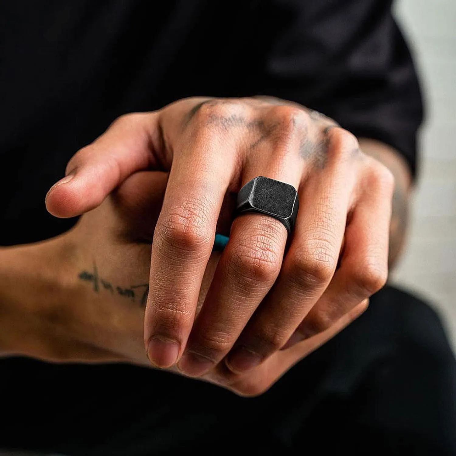 FindChic Customized Signet Photo Rings Square/Heart/Round Chunky Band Ring Stainless Steel/18K Gold Plated/Black Size 7 to 14 Personalized Jewelry for Men Women, Send Gift Box