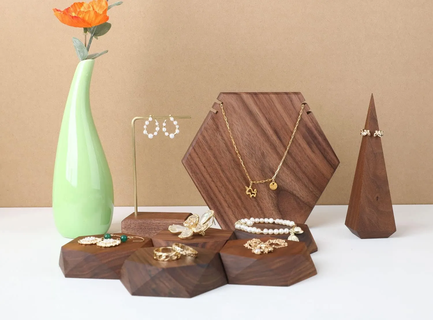 GemeShou Wood Necklace Display Stand, Walnut Hexagon Board Jewelry Holder for Show, Hanging Long Necklace Retail Jewelry organizerHexagon Necklace holder-Large