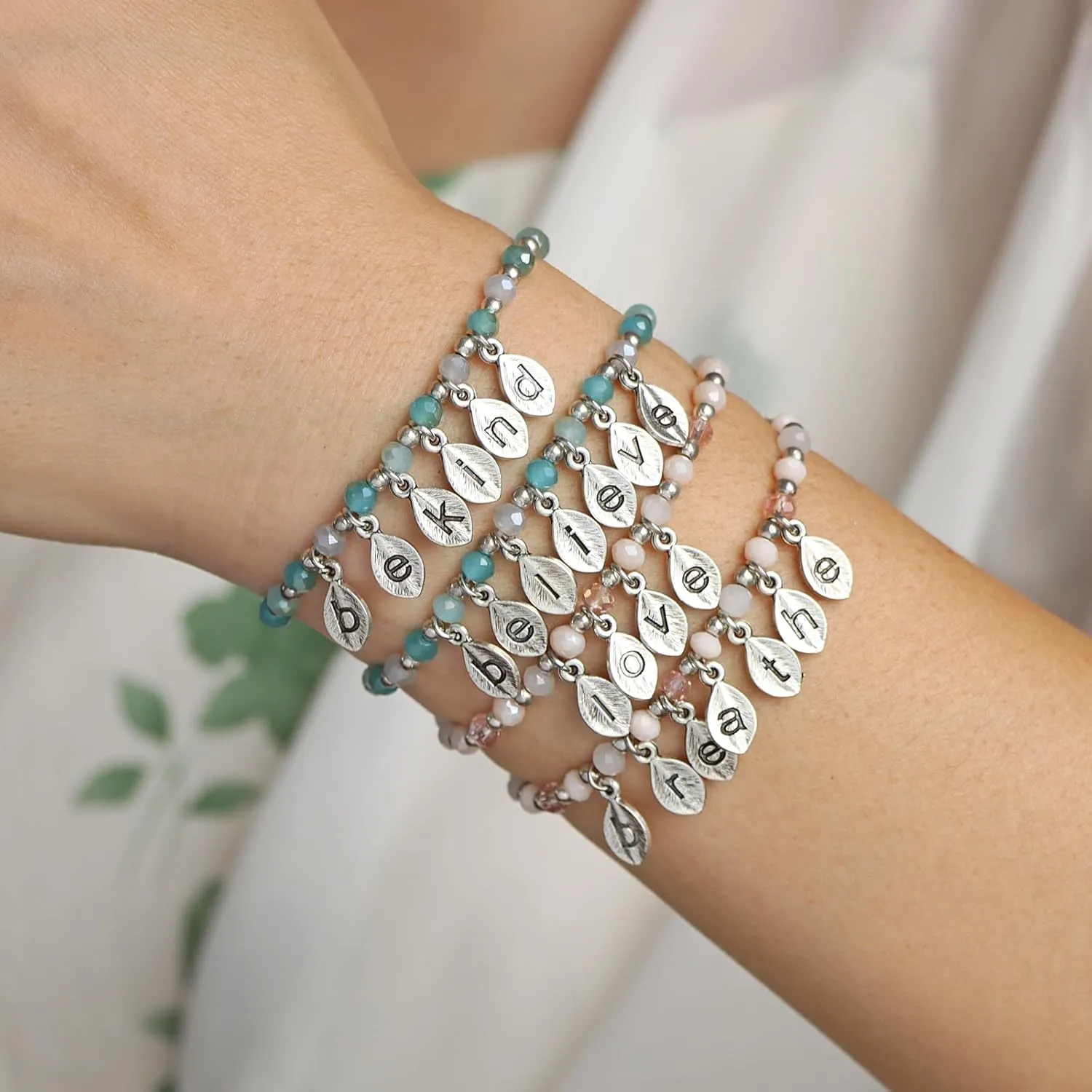 Healing Inspirational Bracelets with Letter Beads 4mm Glass Beaded Inspire Love Bracelet Friendship Gifts Women Bracelet Jewelry