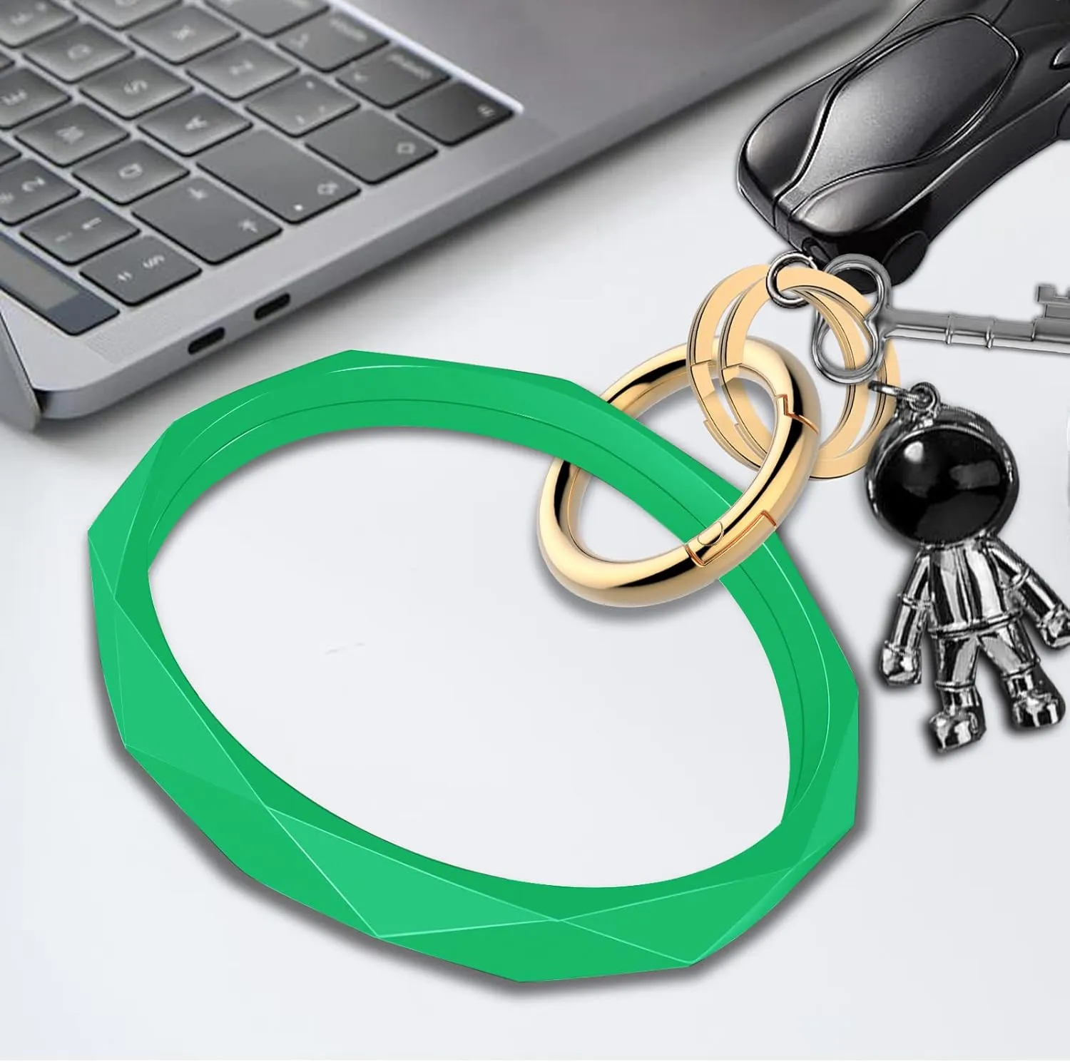 Idakekiy Key Ring Bracelets, Silicon Wristlet Keychain Circle Key Chain Ring Bangle Keyring for Women Girl
