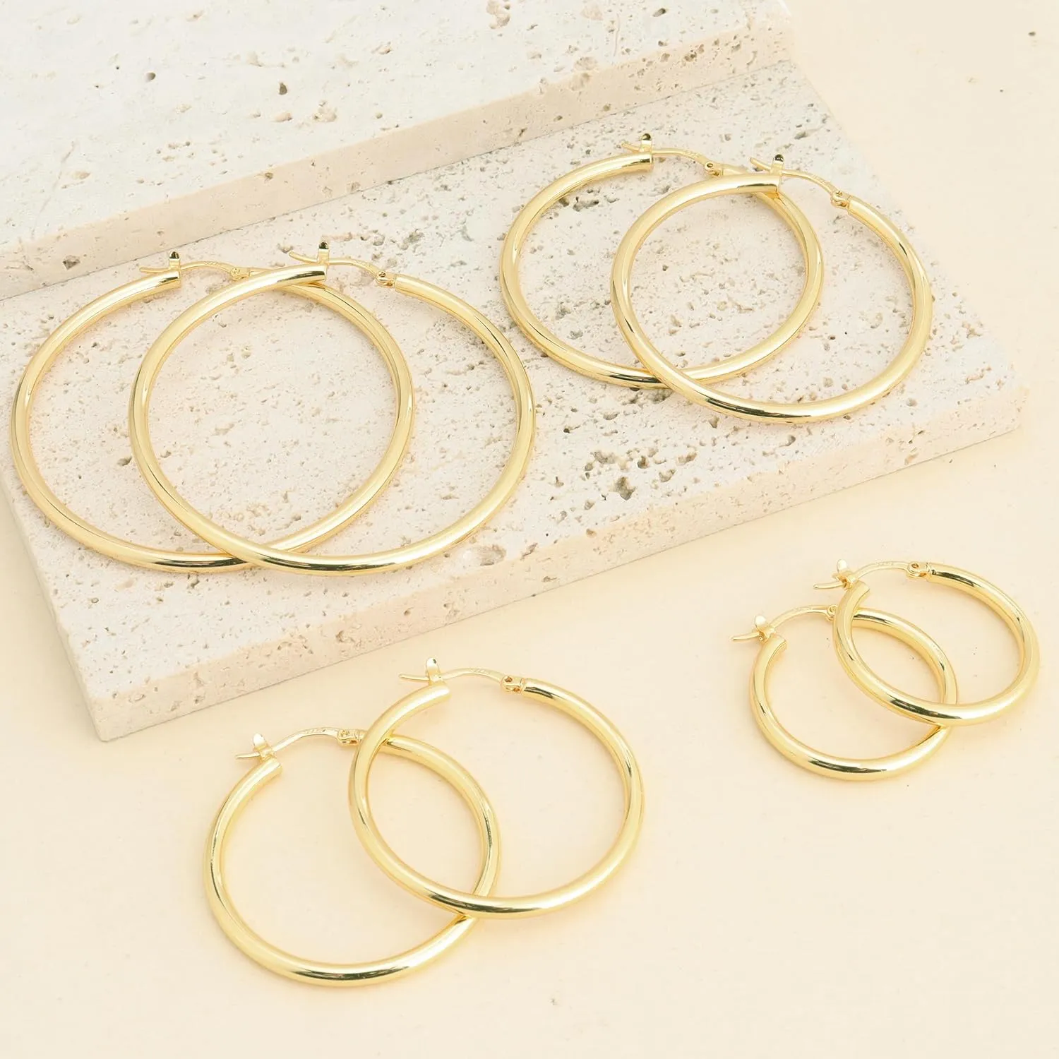 IDJEOABL 3mm Thick Gold Hoop Earrings 14k Gold Plated Chunky Large Big Hoops for Women Non Tarnish Lightweight Hollow Hoop Earrings Jewelry for Women Trendy 30/40/50/60/mm