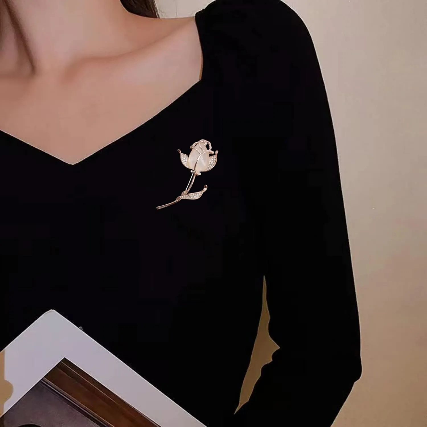 Lavender flower brooch crystal rhinestone tulip brooch elegant accessories jewelry women brooches and pins fashion jewelry wedding flowers lapel pin