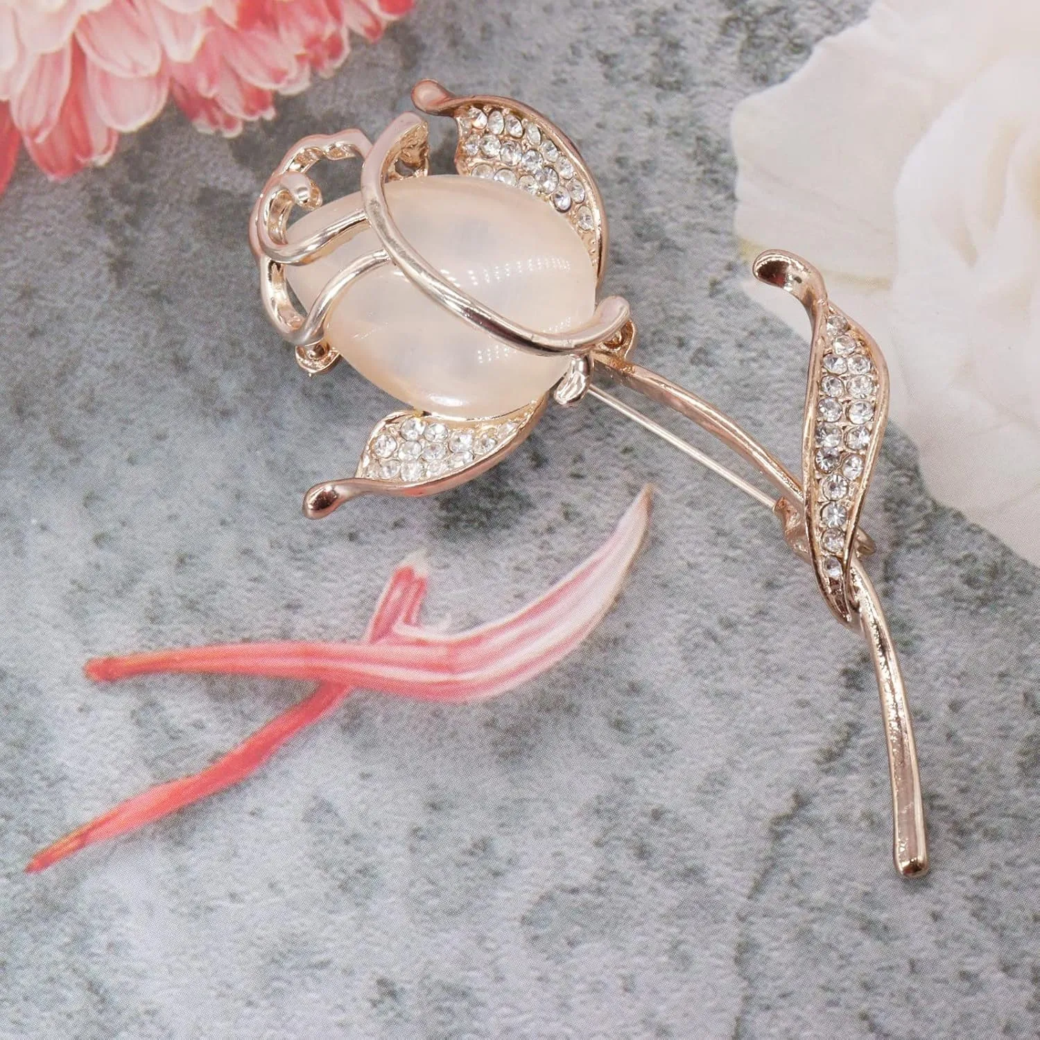 Lavender flower brooch crystal rhinestone tulip brooch elegant accessories jewelry women brooches and pins fashion jewelry wedding flowers lapel pin