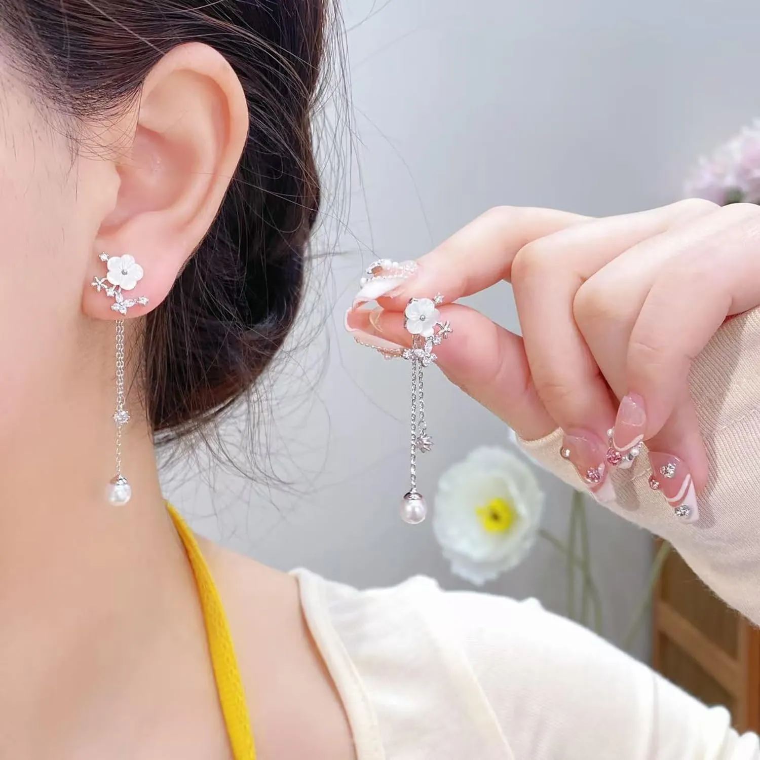 Long Pearl Earrings for Women Trendy Gold Threader Chain Earrings Dainty Flower Wedding earrings For Brides Hypoallergenic Dangling CZ/Pearl Threader earring for Women Jewelry