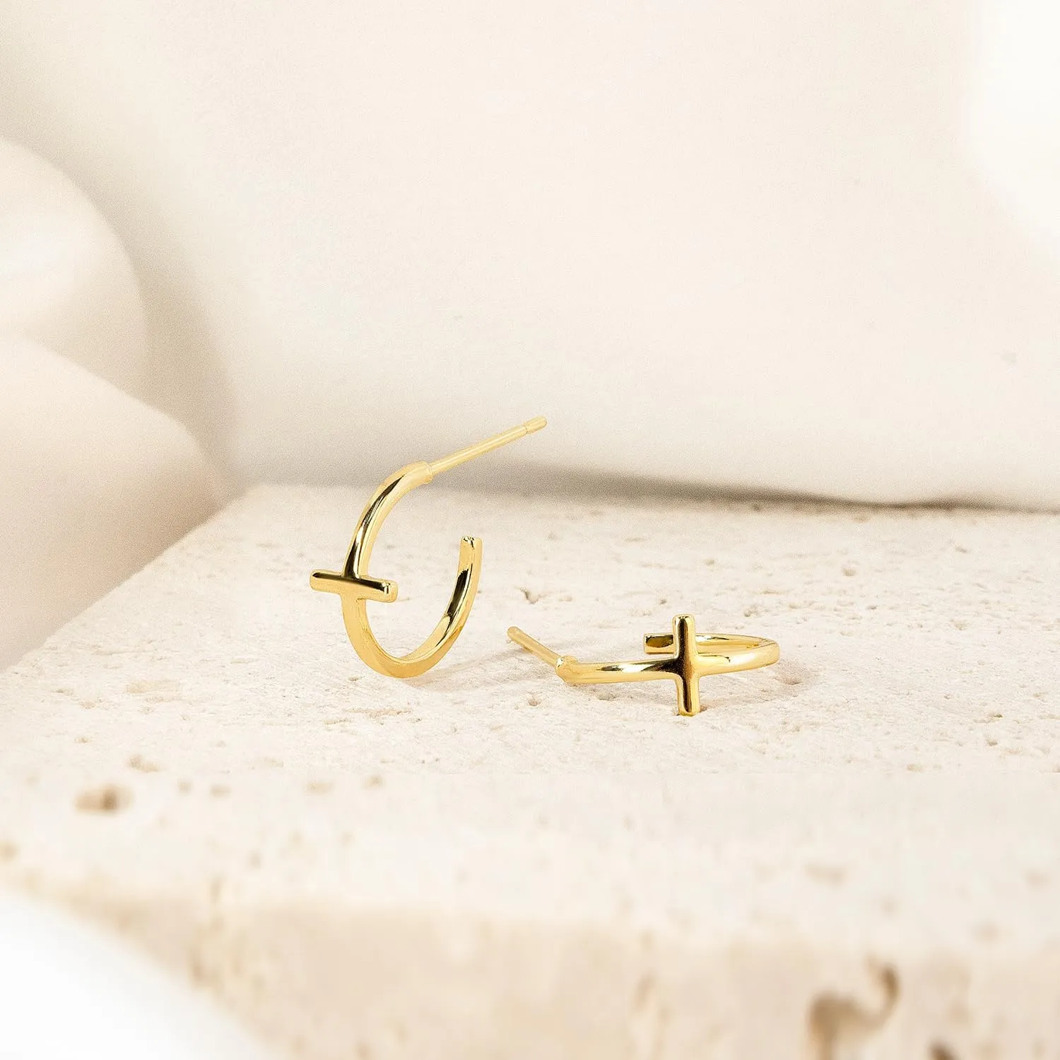 Me&Hz Gold Huggie Earrings Small Huggie Hoop Earrings for Women 14K Gold Plated Hypoallergenic Cubic Zirconia Huggies Mini Silver Hoop Earring for Women