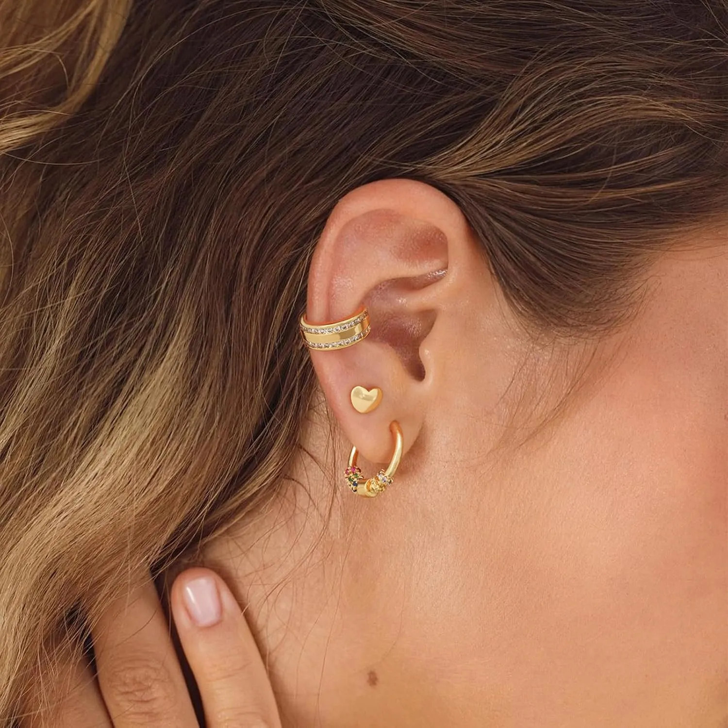 MEVECCO Gold Hoop Earrings for Women 18K Gold Plated Huggie Earrings Handmade Simple Minimalism Hoop Hypoallergenic Earrings for Everyday Jewelry