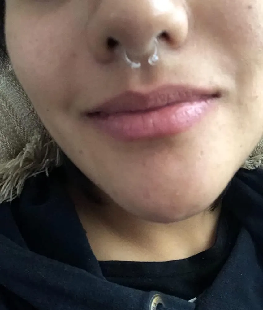 MODRSA 18g-20g Septum Rings & Studs - Clear Plastic Septum Retainer, Daith & Hoop Ear Plugs for Work/Surgery - Plastic, Helix, Tragus, Lip Piercing Retainers