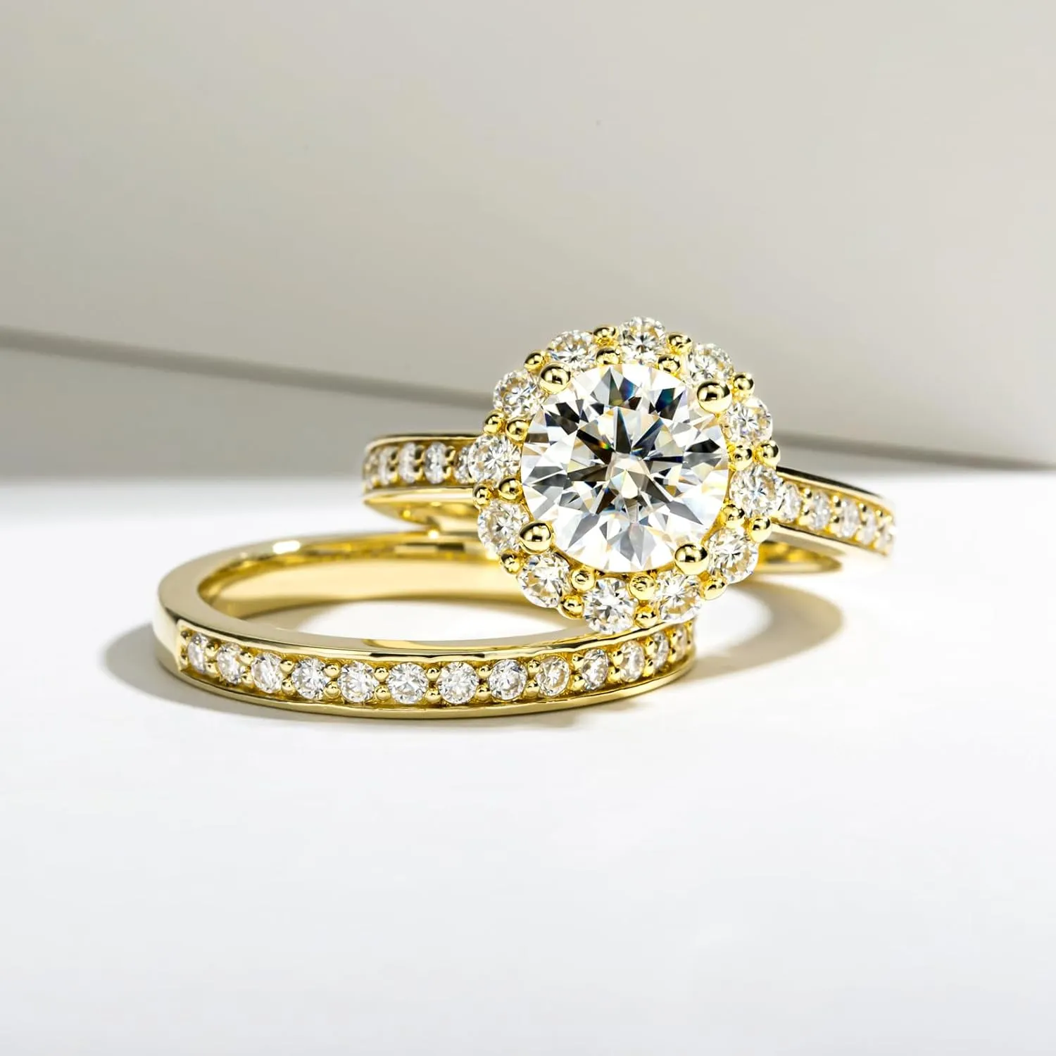 Moissanite Halo Wedding Rings Set D Color VVS1 Round Cut 14K Yellow Gold Plated 925 Sterling Silver Promise Anniversary Engagement Bridal Rings Set for Women