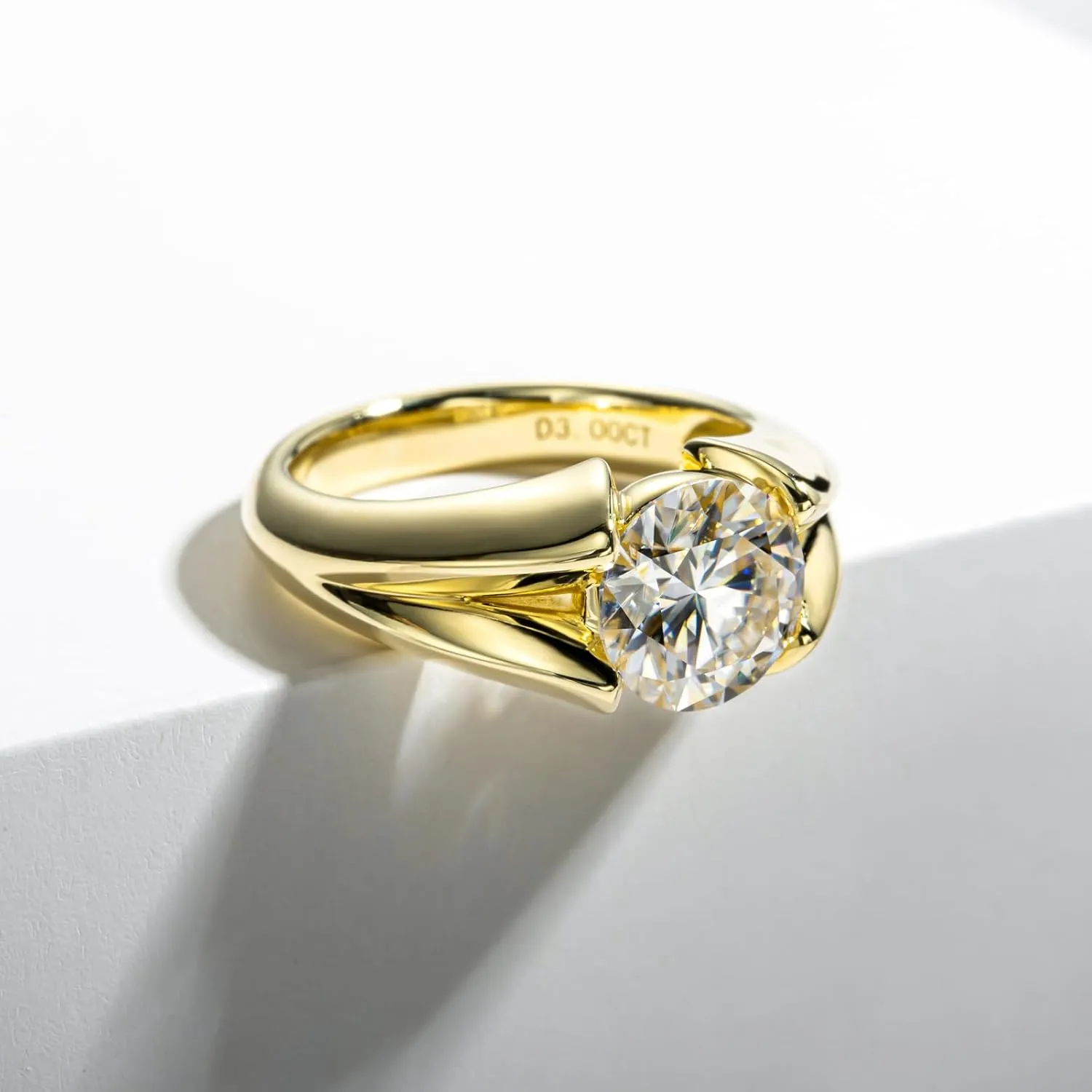 Moissanite Round Engagement Rings D Color VVS1 Round Cut 14K Yellow Gold Plated 925 Sterling Silver Wedding Promise Rings for Women