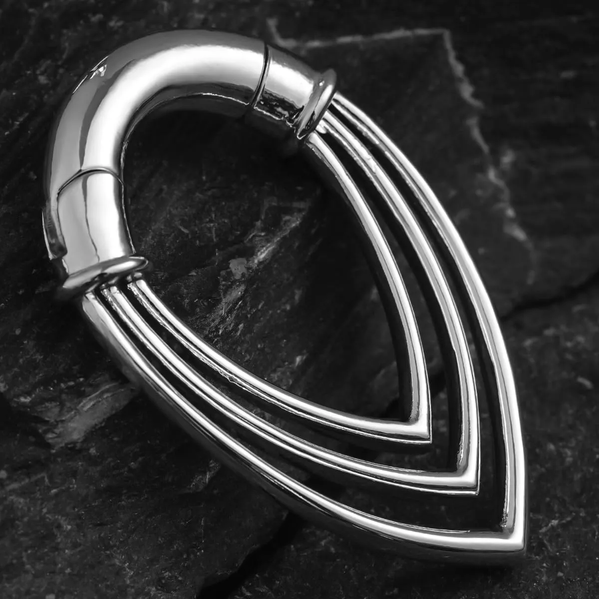 PONWAG 1 Pair 4mm 5mm Punk Ear Weight 4g 6g Ear Gauge Dangle Plug Hanger Hoop Brass Gothic Rivets Cobweb Ear Tunnels For Women Men Body Piecing Jewelry