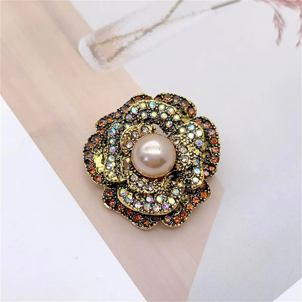 Rhinestone Pearl Peony Flower Brooch Pin for Women Silver Gold Plated Exaggerated AB Crystal Brooches Lapel Pins Floral Dress Accessories Decor Dainty Jewelry