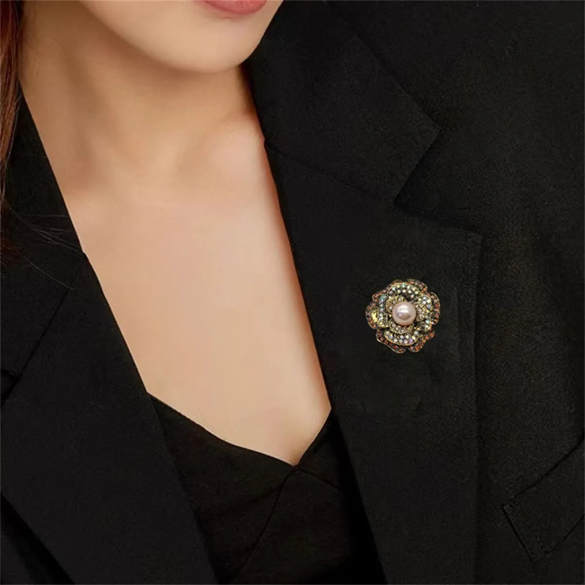 Rhinestone Pearl Peony Flower Brooch Pin for Women Silver Gold Plated Exaggerated AB Crystal Brooches Lapel Pins Floral Dress Accessories Decor Dainty Jewelry