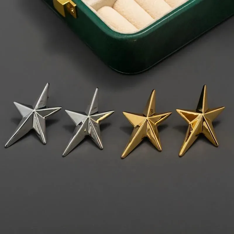 Simple Geometric Five-Pointed Star Metal Earrings