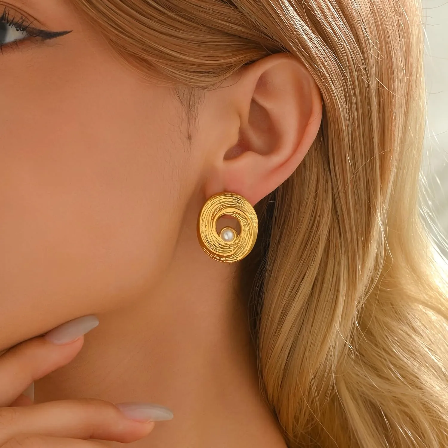 Trendy Gold Earrings for Women 18K Gold Plated Dainty Geometric Stud Earring Simple Minimalist Pearls Stud Hypoallergenic Earring for Everyday Jewelry